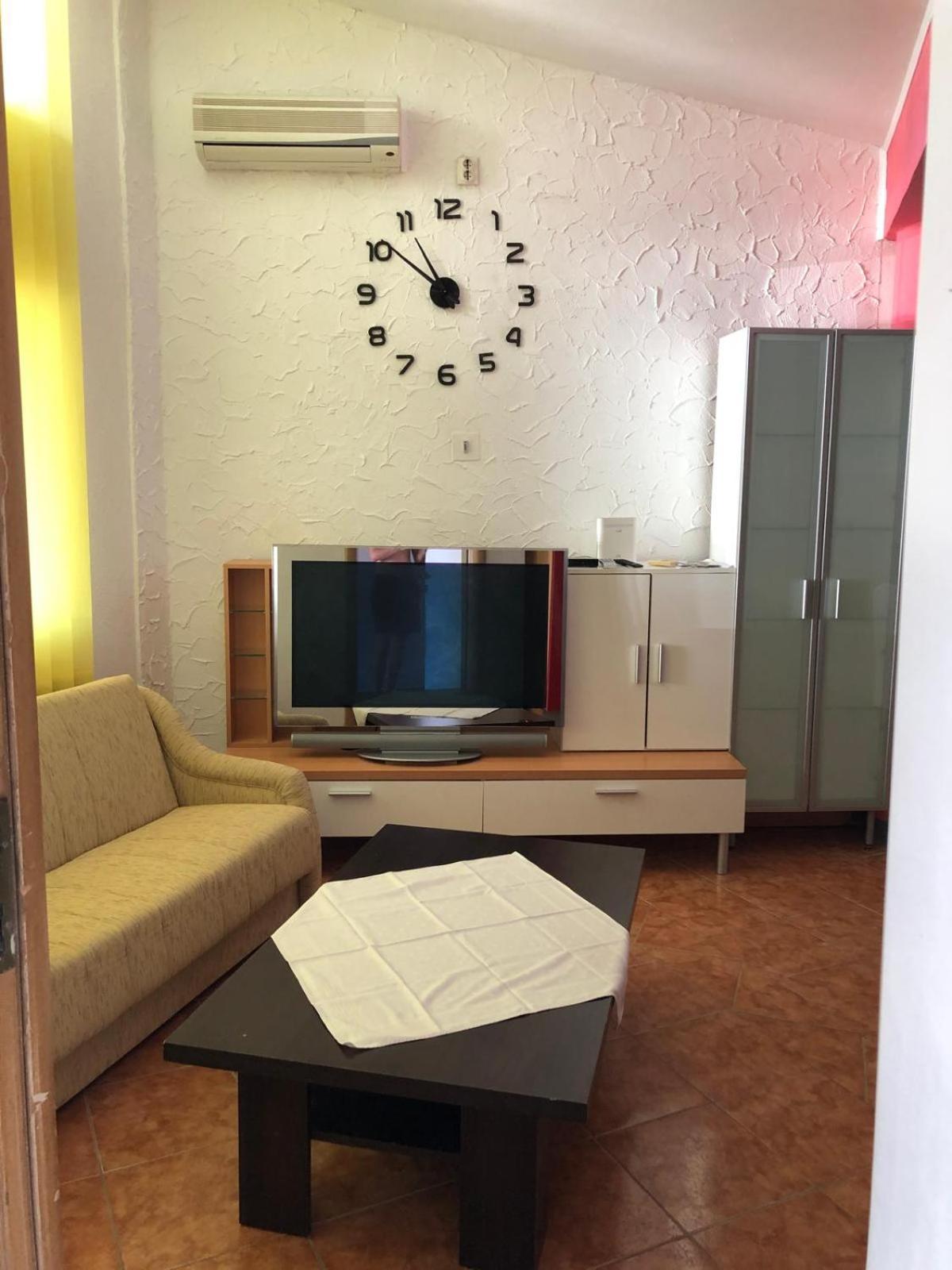 Apartmani Cesarica Карлобаг Номер фото