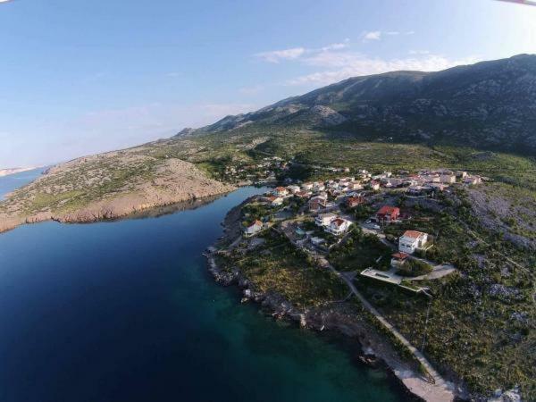 Apartmani Cesarica Карлобаг Экстерьер фото