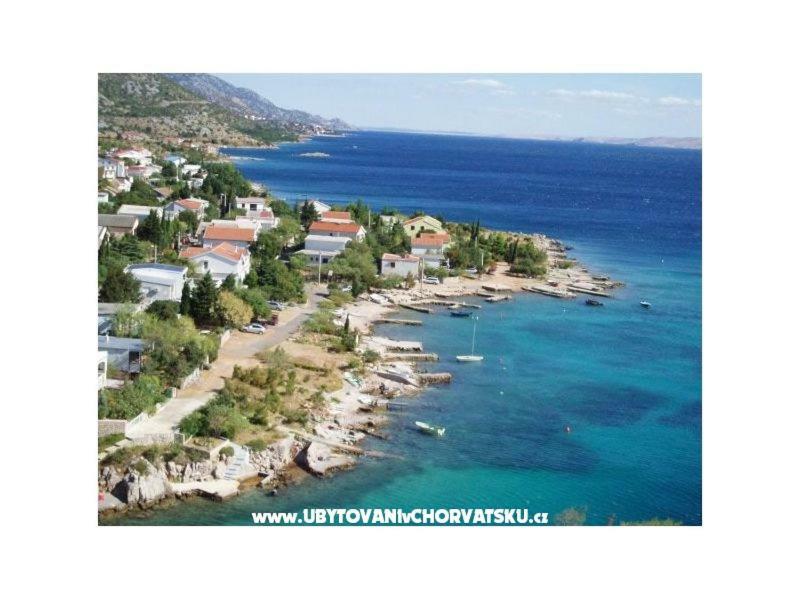 Apartmani Cesarica Карлобаг Экстерьер фото